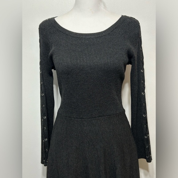 New! Neiman Marcus Laced Arm Sweater Dress - Picture 2 of 8